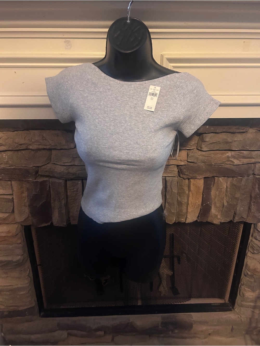 Aire Women's Light Gray Ribbed Short Sleeve Knit Top - Picture 4 of 4